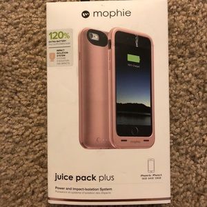 MORPHIE CHARGING PHONE CASE IN ROSE GOLD